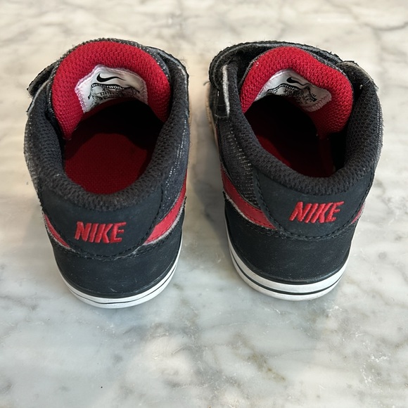 Nike shoes toddler high top Velcro sneakers size: 5C - Picture 3 of 10
